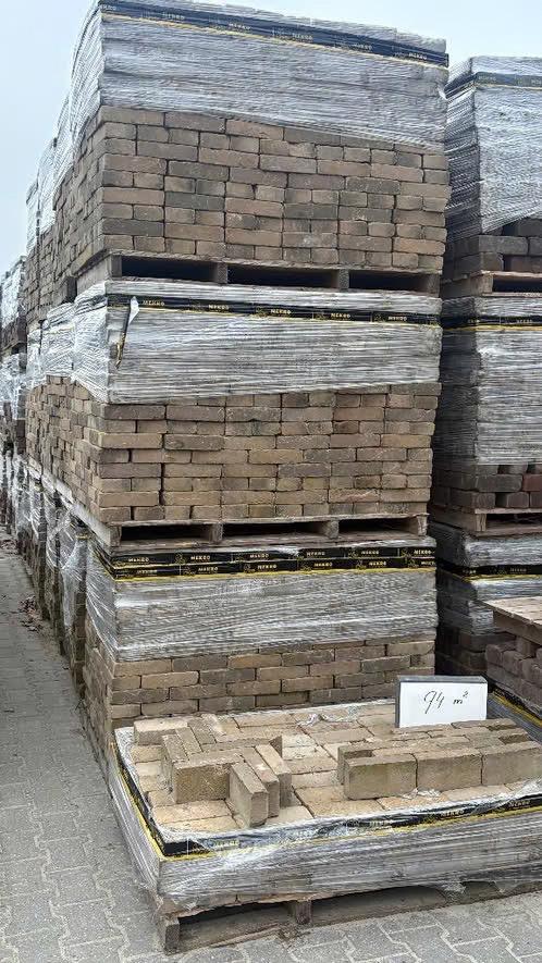 94 m2 gebakken waalformaat geel, Ophalen of Verzenden, Gebruikt, 10 m² of meer, Klinkers
