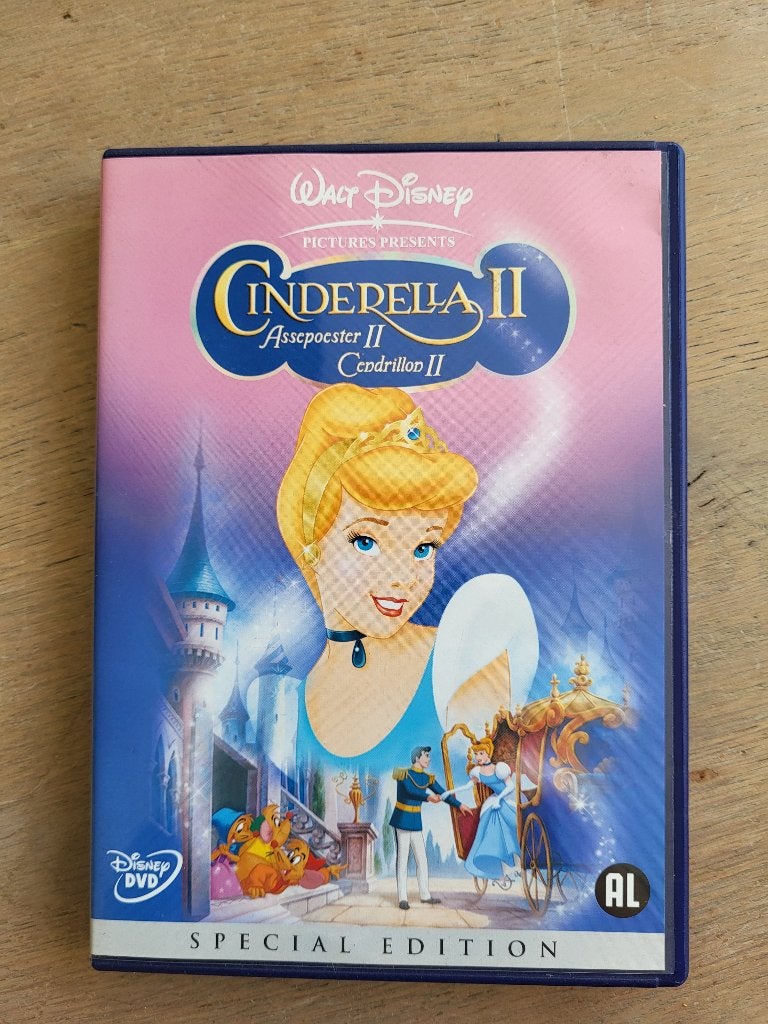 DVD Cinderella 2 - Assepoester 2 Disney, Alle leeftijden, Ophalen of Verzenden, Zo goed als nieuw