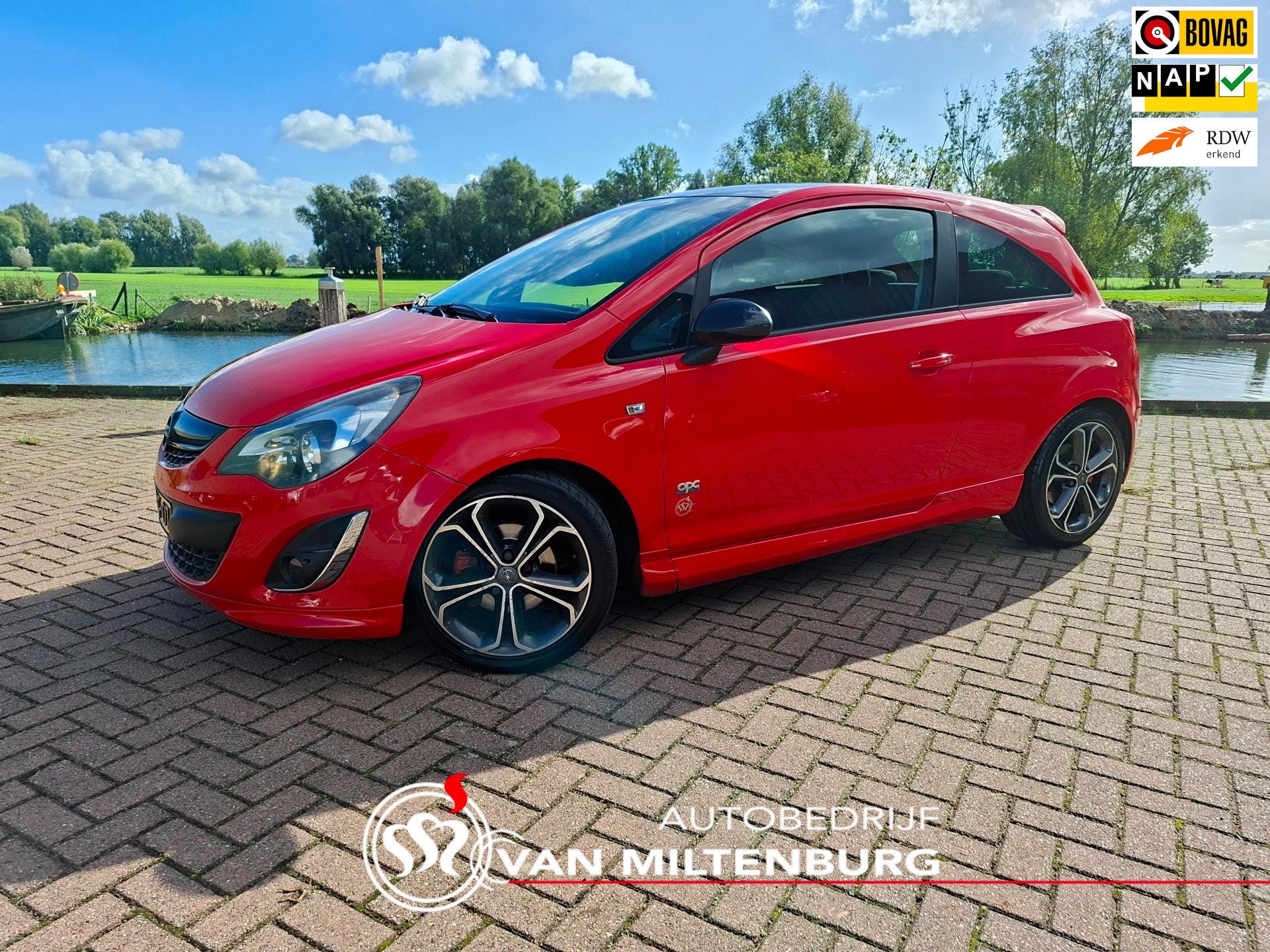 Opel Corsa 1.4 Turbo Color Edition OPC Airco Stoel- stuurver, Stof, Gebruikt, 4 cilinders, 49 €/maand