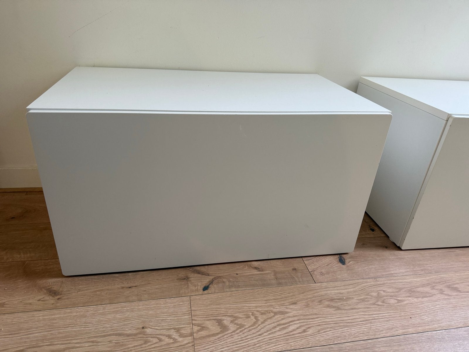 IKEA SMÅSTAD Speelgoedkist met bank, wit/wit, Ophalen, Gebruikt, 50 tot 100 cm, Minder dan 50 cm