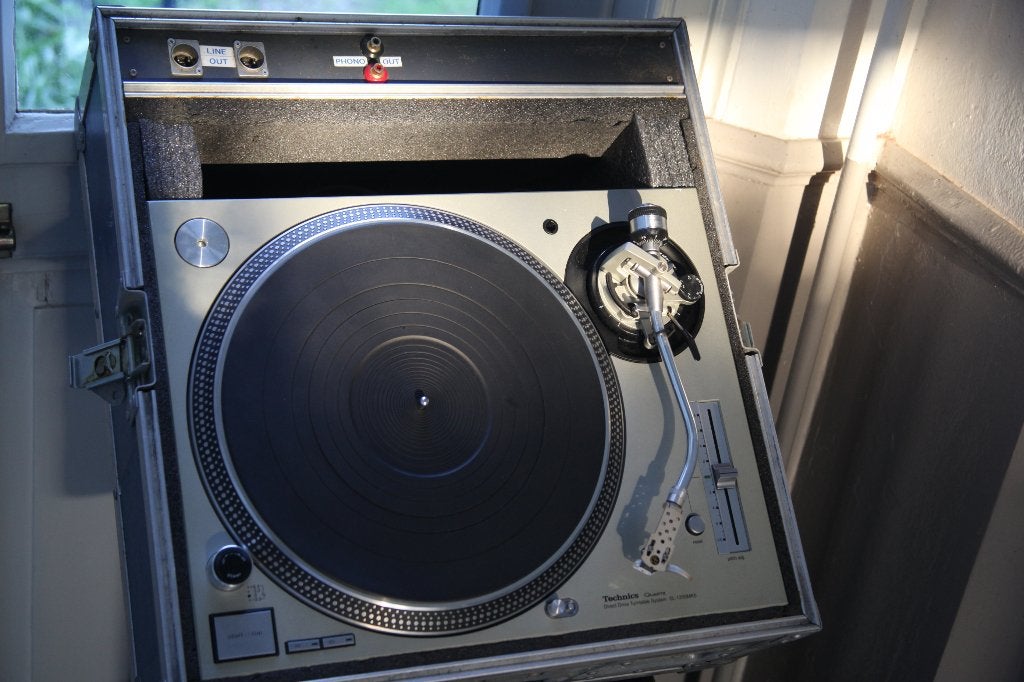Flightcase met riga corrector platenspeler Technics 1200 mk2, Ophalen of Verzenden, Gebruikt, Audio