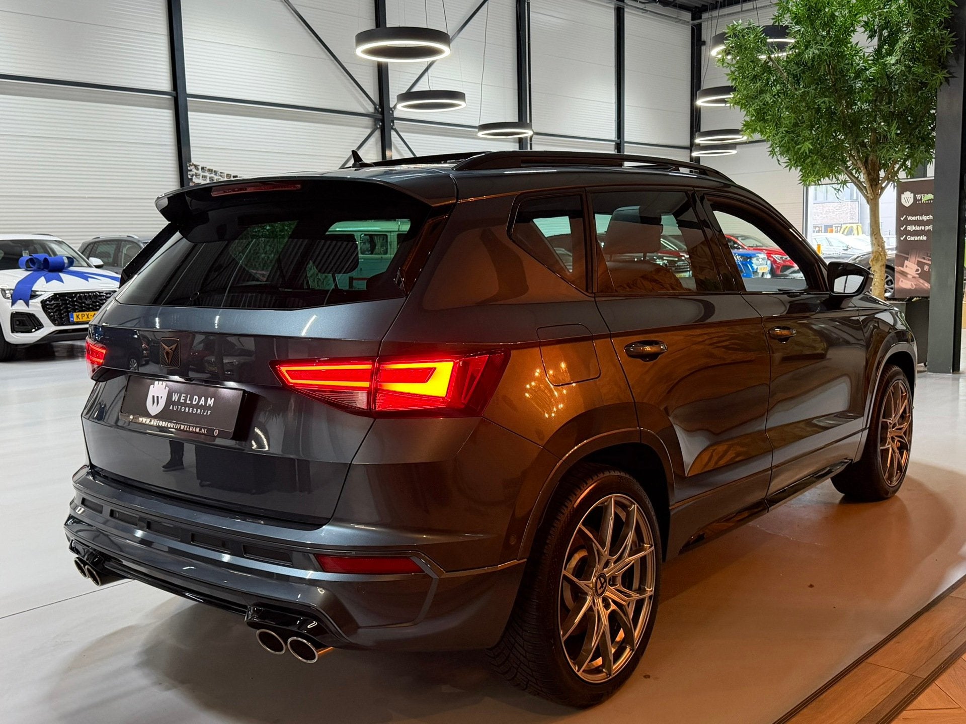Cupra Ateca 2.0 TSI 4DRIVE|Pano|Leder/Alcantara|ACC|Lane|Bea, Auto's, Automaat, Dealer onderhouden, Gebruikt, 4 cilinders