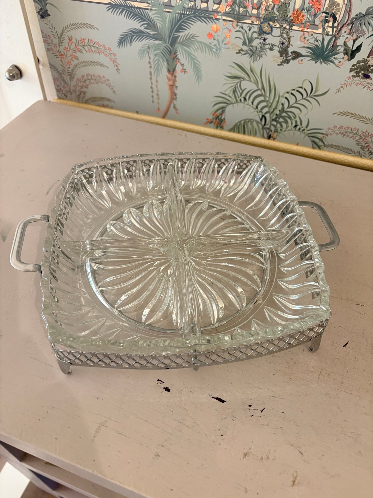 Vintage glazen hapjesschaal met 4 vakken en metalen houder, Antiek en Kunst, Ophalen of Verzenden