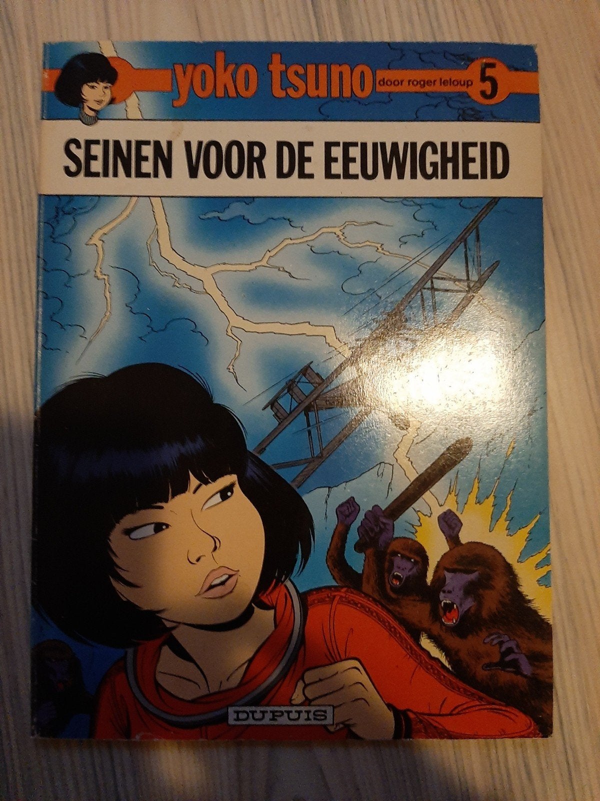 Yoko Tsuno - Seinen voor de Eeuwigheid (nr. 5), Boeken, Eén stripboek, Ophalen of Verzenden, Gelezen, Roger Leloup