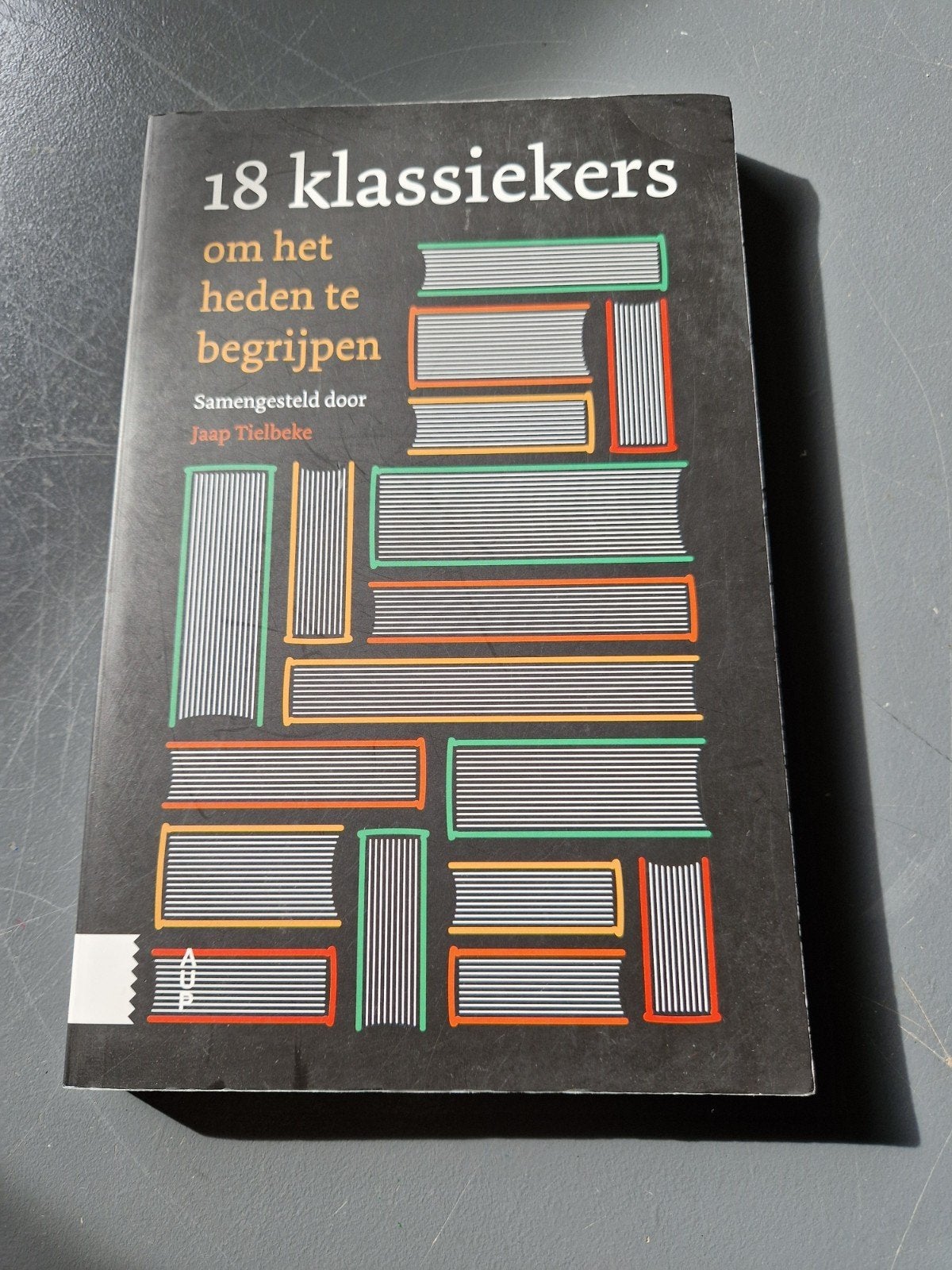 18 klassiekers om het heden te begrijpen, Ophalen of Verzenden, Zo goed als nieuw, Natuurwetenschap