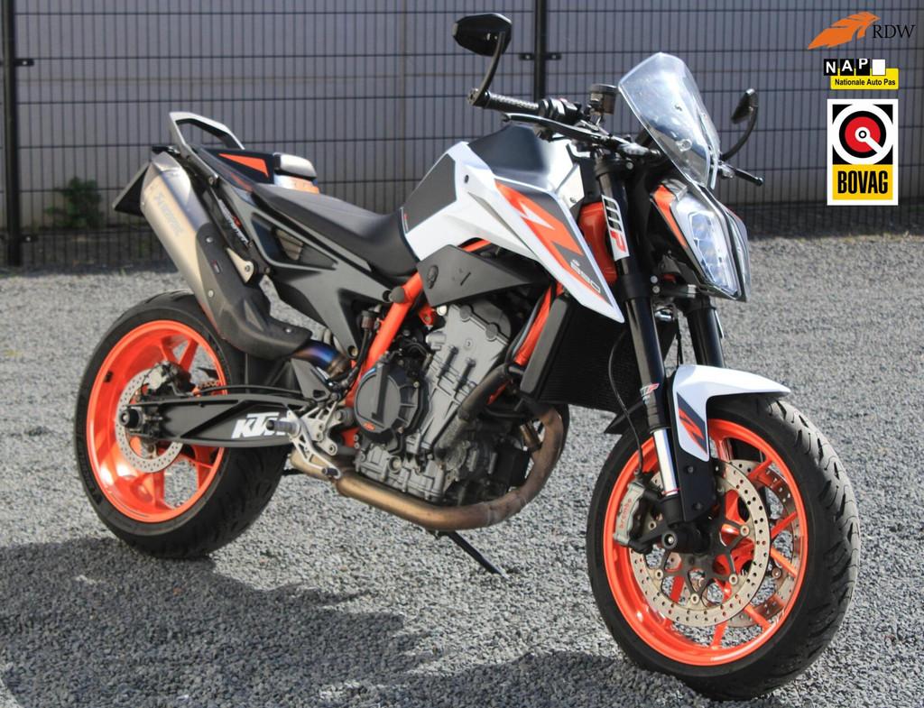 KTM 890 Duke R Akrapovic Tech Pack Quickshifter LED Cruise A, Motoren, Motoren | KTM, Handvatverwarming, Meer dan 35 kW, KTM Sportmotorcycle GmbH