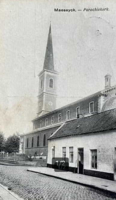 Oude prentbriefkaart Maaseik Parochiekerk 1910, Verzamelen, Ansichtkaarten | België, Ophalen of Verzenden, Voor 1920, Gelopen