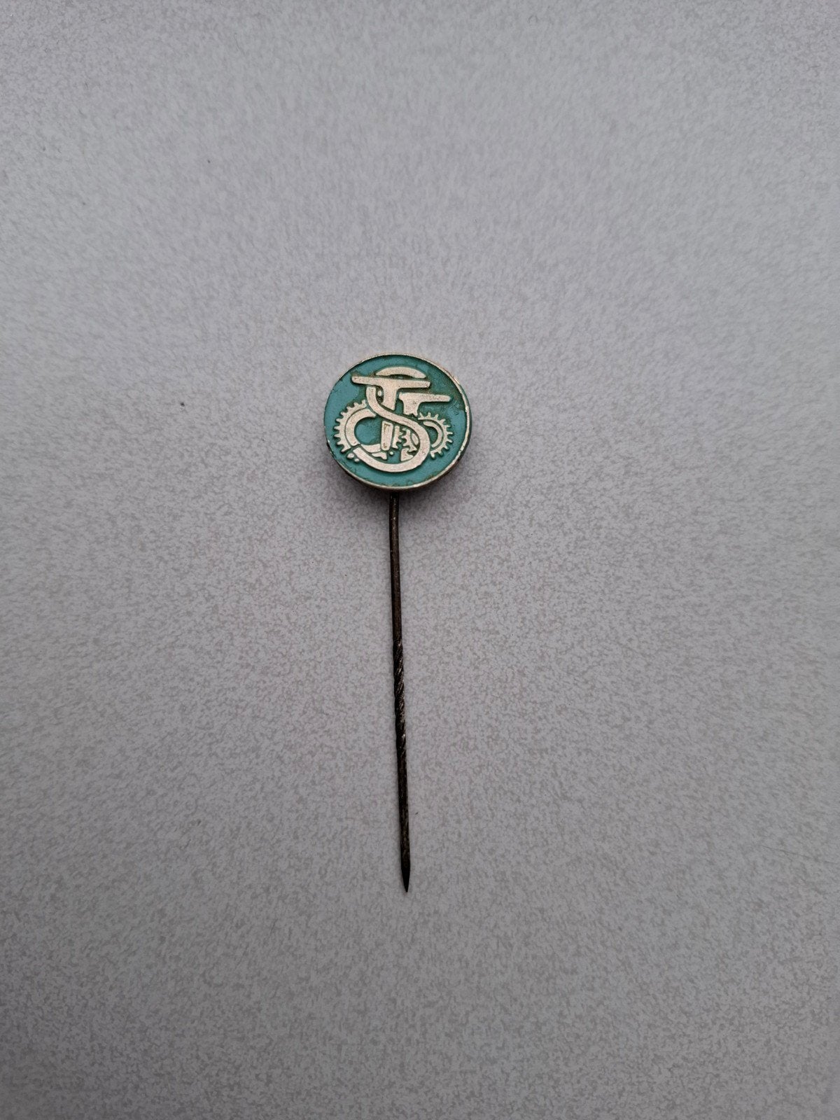Vintage speldje pin prikker steekspeld STT, Verzamelen, Speldjes, Pins en Buttons, Ophalen of Verzenden