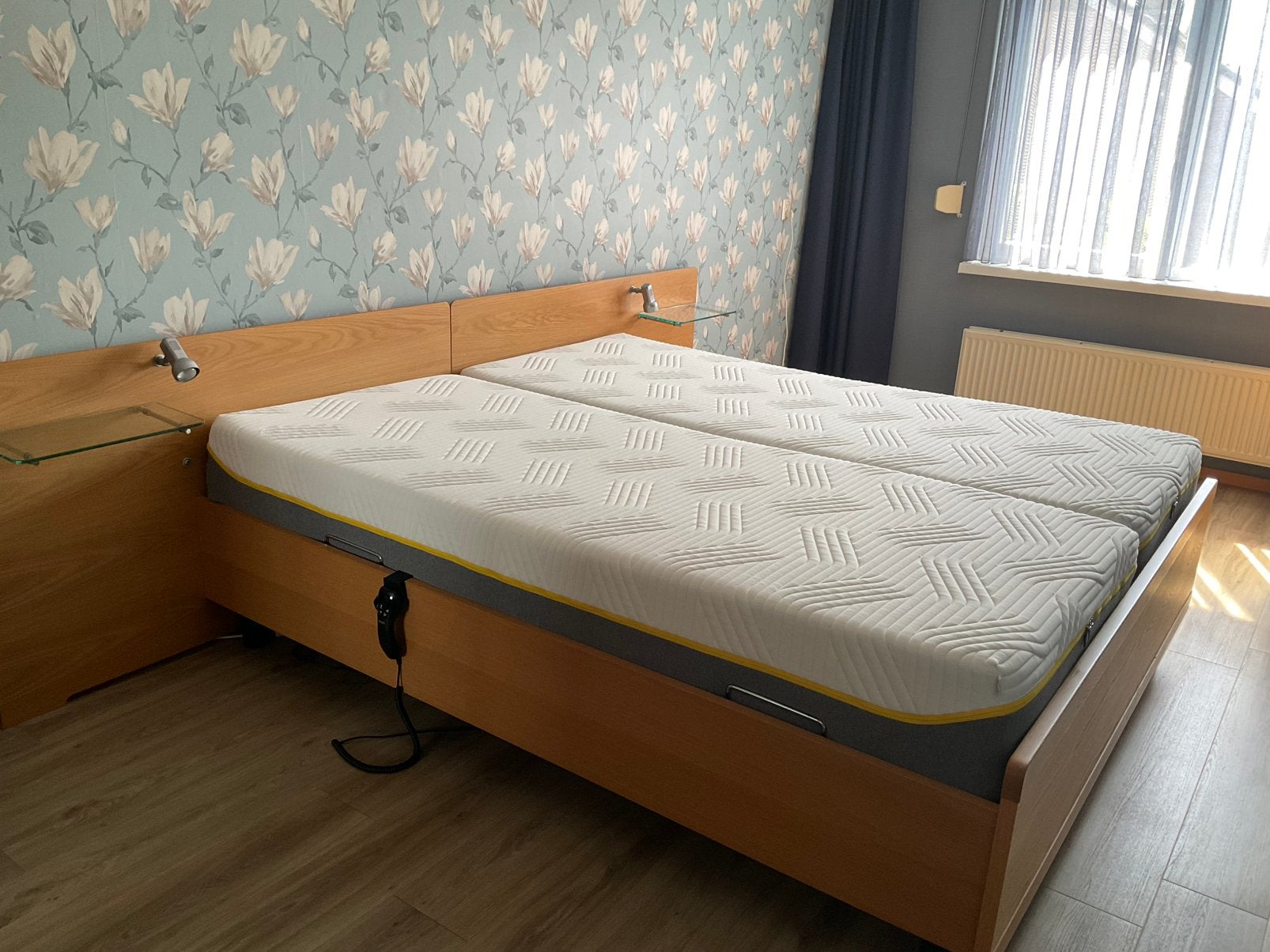 Tempur slaapkamer, Ophalen, 210 cm, Tweepersoons, Zo goed als nieuw
