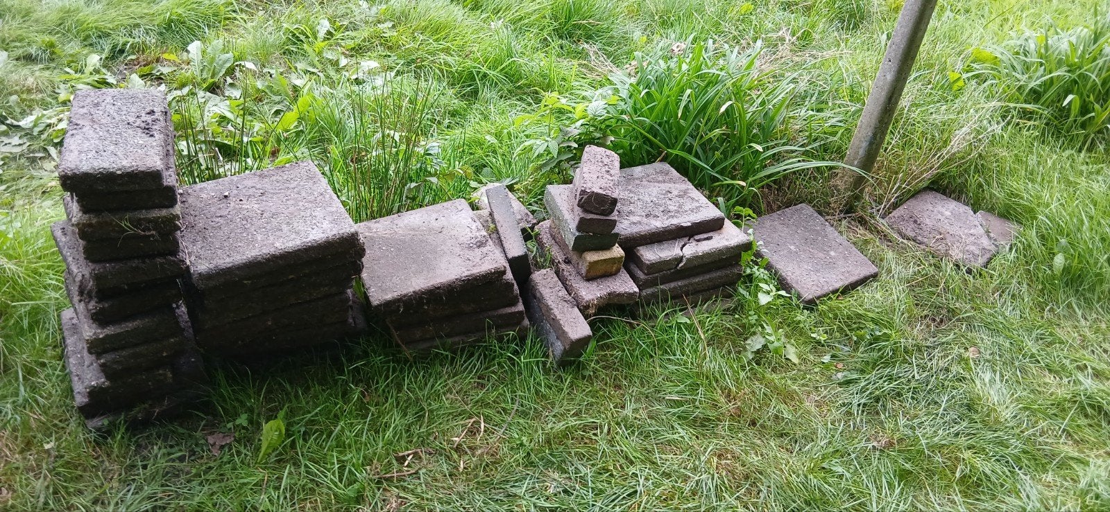 Betontegels 30x30 cm en 15 x 30 - Gebruikt en, Ophalen, Gebruikt, Minder dan 5 m², Beton