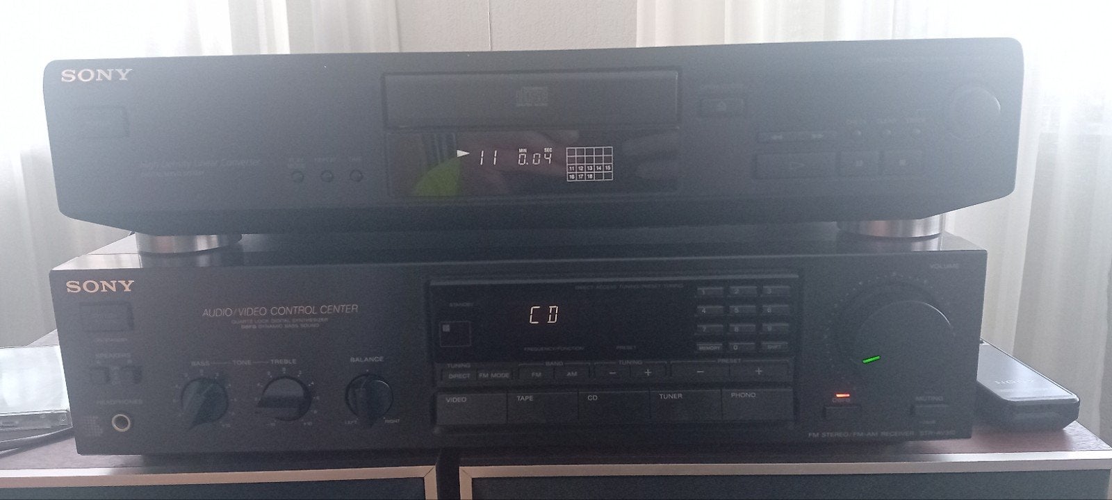 sony str-av310+ cdp-xe200 cd speler + svenska dd-225 boxen, Ophalen, Zo goed als nieuw, Sony