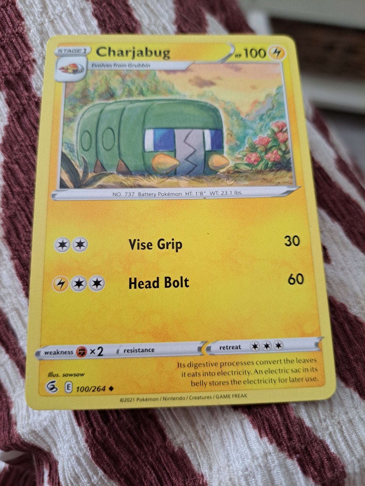 Pokémon Kaart Charjabug 100/264 (Nieuwstaat), Ophalen of Verzenden, Zo goed als nieuw, Losse kaart