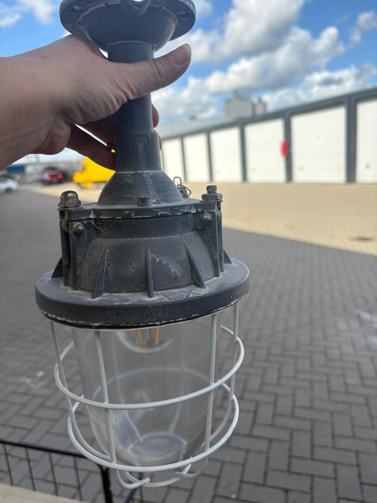 Industriele plafondlamp, Ophalen, Gebruikt, Metaal, Industrieel
