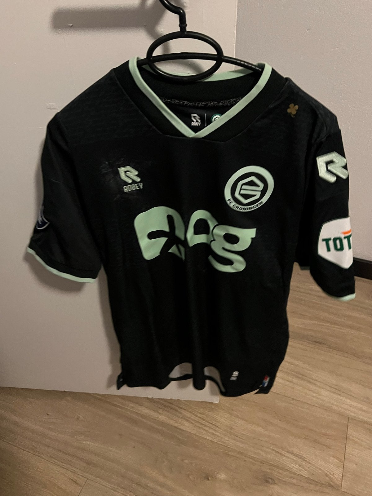 Matchworn FC Groningen shirt Rui Mendes - Maat L, Kleding | Heren, Sportkleding, Gedragen, Voetbal, Maat 52/54 (L), Zwart, Ophalen of Verzenden