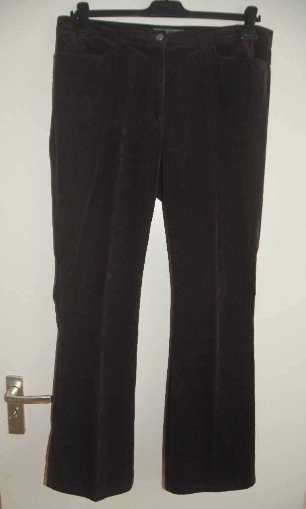 Brax Sport Velvet Dream broek maat 44 / 46 bruin, Bruin, Verzenden, Maat 42/44 (L), BRAX