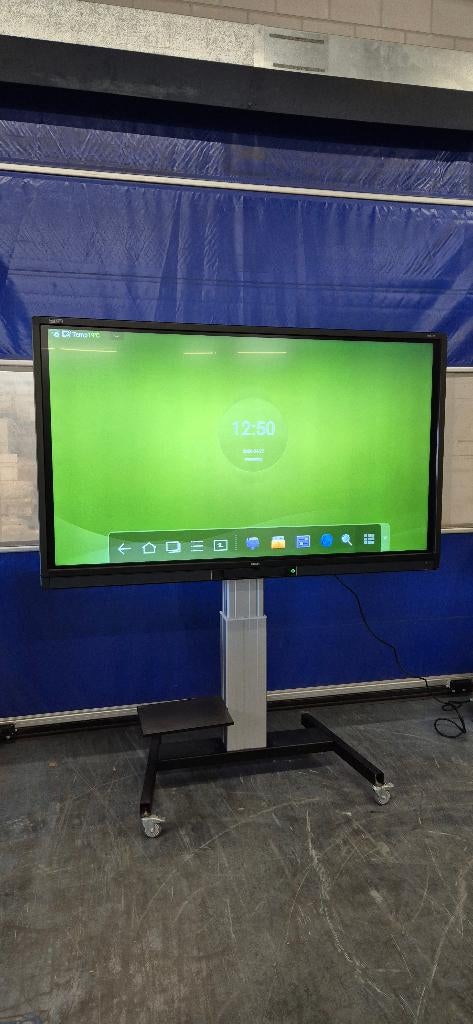 WK AKTIE!!! 75" 4K touchscreen Predia hoogteverstelbaar, Gebruikt, Digiboard, Predia, Van Hennaertweg 6