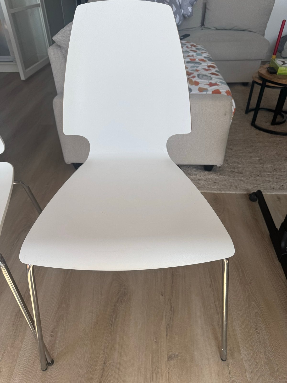2x Witte stapelbare stoelen - 45x45x90cm (zithoogte 45cm), Huis en Inrichting, Stoelen, Ophalen, Gebruikt, Twee, Wit