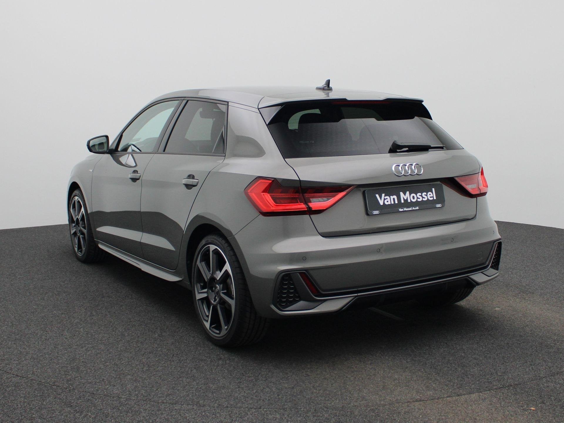 Audi A1 Sportback 35 TFSI S edition l Adaptive cruise contro, Auto's, Audi, 12 maanden, Euro 6, 4 cilinders, Leder en Stof