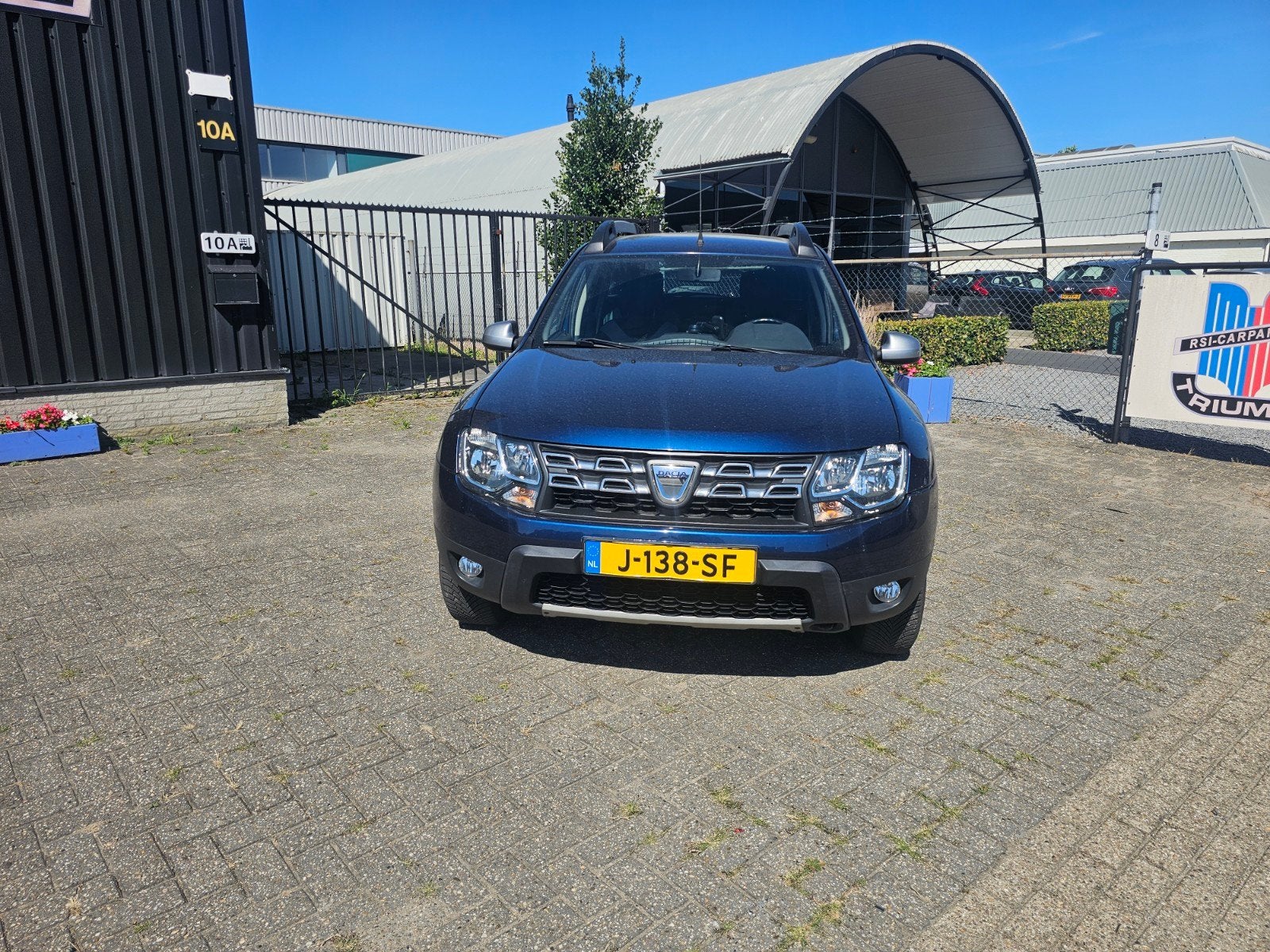 Dacia Duster 1.5 DCI 110 4X2 2016 Blauw, Auto's, Dacia, Voorwielaandrijving, Stof, Zwart, 4 cilinders