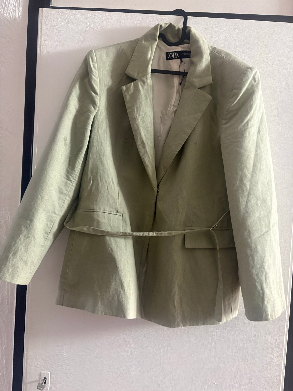 Zara Blazer met ceintuur - Lichtgroen - Maat XL, Ophalen, Maat 46/48 (XL) of groter, Zo goed als nieuw, Jasje