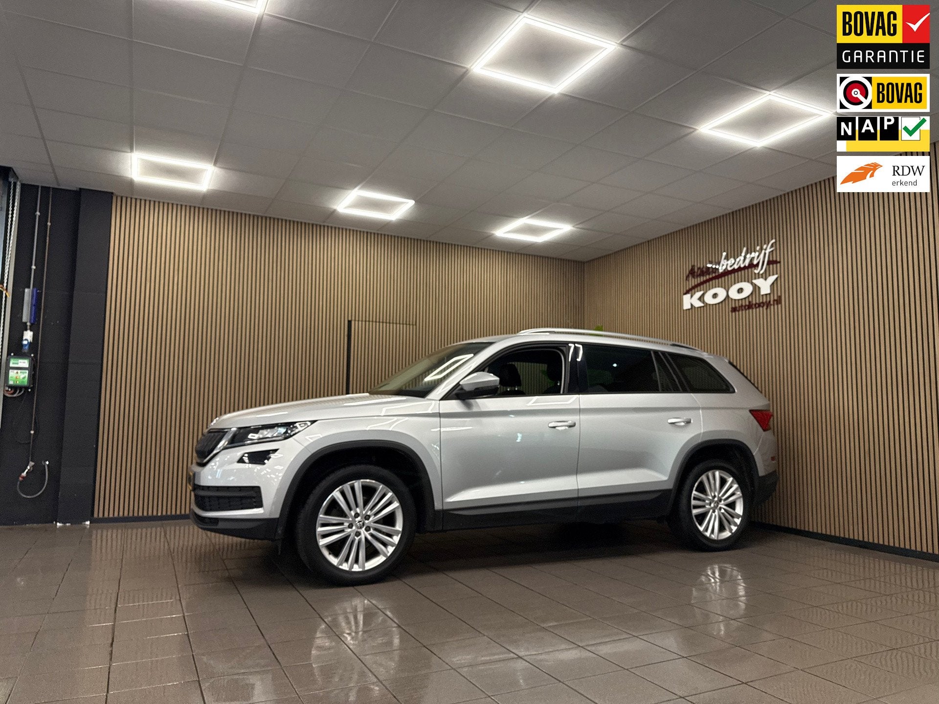 Skoda Kodiaq 1.5 TSI Business Edition 7p. * Automaat / 7 Per, Auto's, Dealer onderhouden, 1525 kg, Euro 6, 4 cilinders