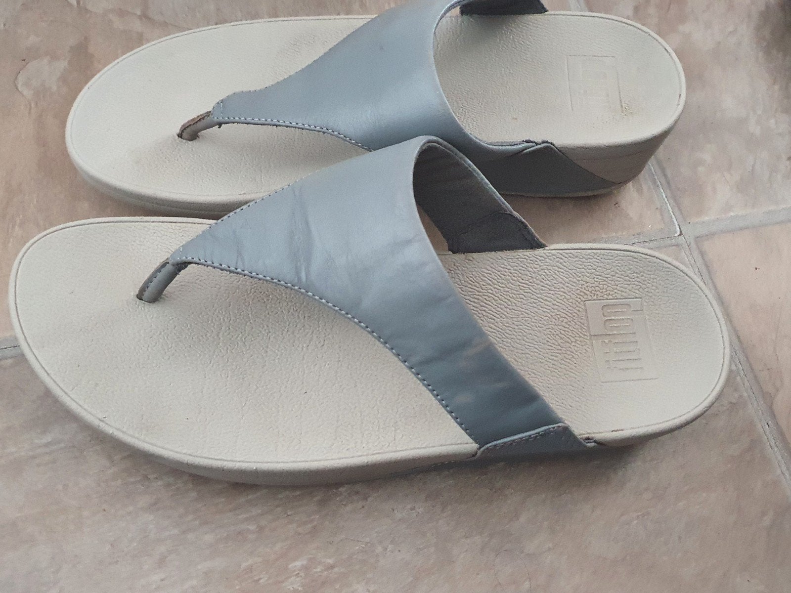 FitFlop slippers maat 40 - Grijs, Slippers, Ophalen of Verzenden, Zo goed als nieuw, Fitflop