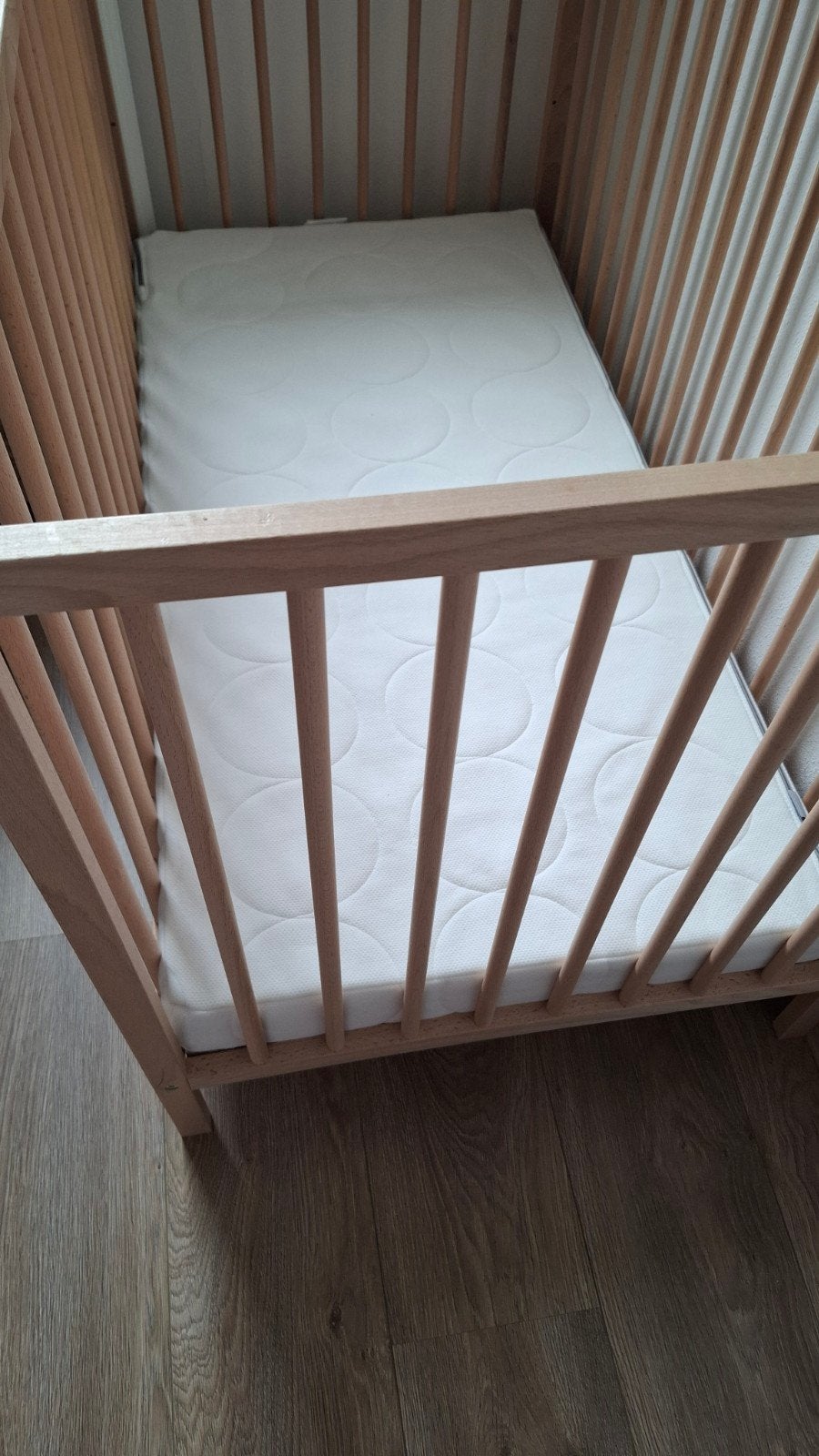 ikea ledikant en matras
zo goed als nieuw
als logeerbed gebr, Ophalen of Verzenden, Zo goed als nieuw, Ledikant