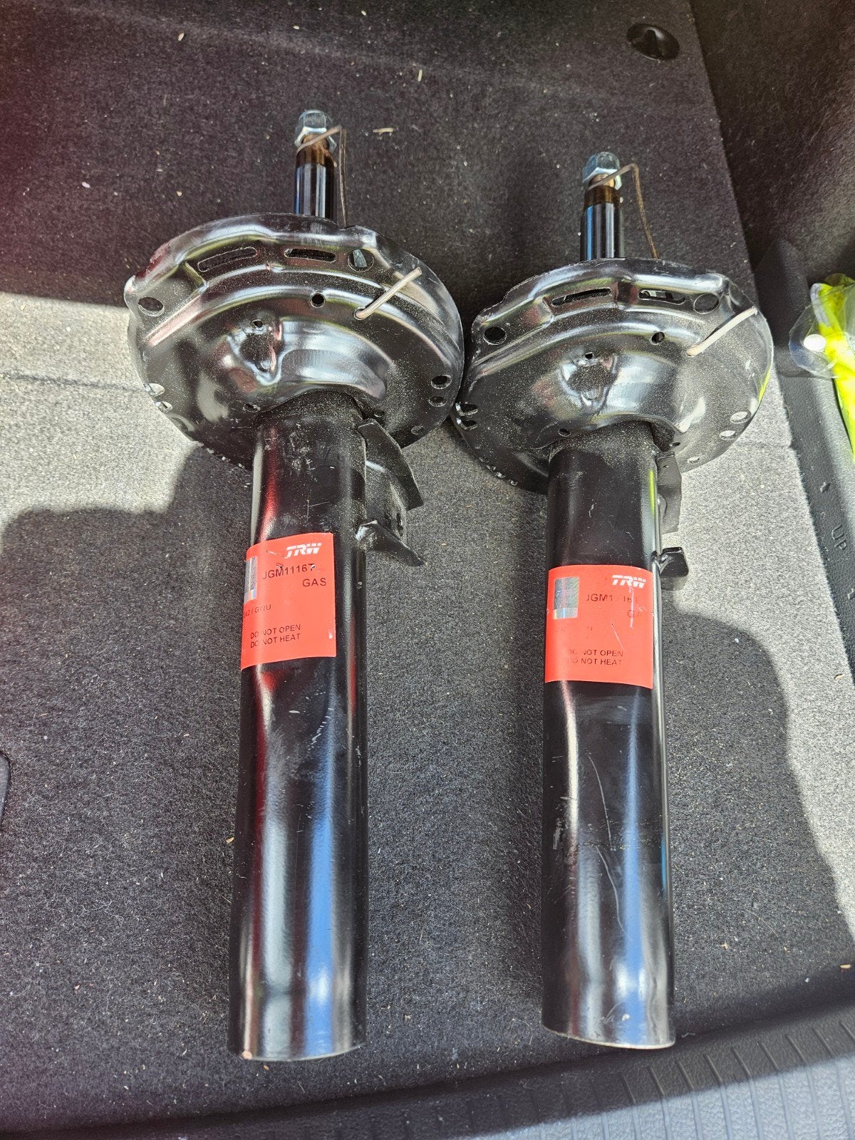 TRW JGM1116T Schokdempers golf 7  (2 stuks) - Nieuw, Auto-onderdelen, Ophanging en Onderstel, Ophalen of Verzenden