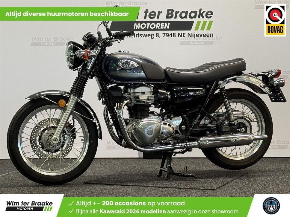 KAWASAKI W800 (bj 2023), 2 cilinders, Kawasaki, Bedrijf, Onbekend