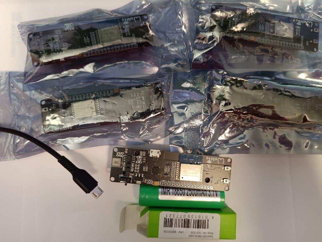 ESP Wemos WiFi en Bluetooth met battery, Ophalen of Verzenden, Nieuw