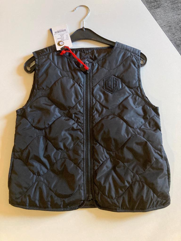 VINGINO X DALEY BLIND bodywarmer nieuw mt 152, Nieuw, Ophalen of Verzenden, Vingino, Jongen