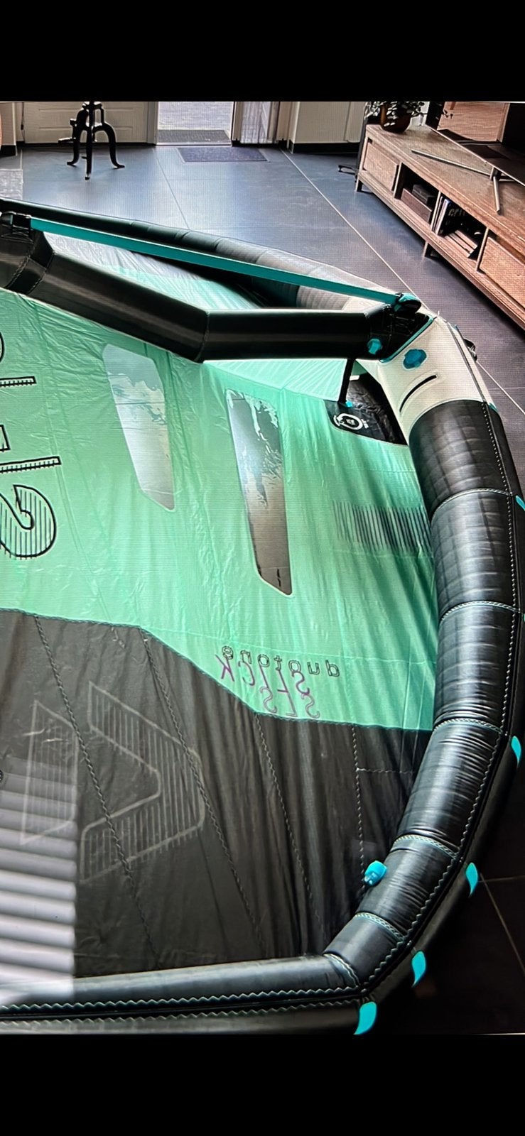Fanatic sky air 5’10 + duotone slick  + foil aero, Watersport en Boten, Ophalen, Zo goed als nieuw, Wingsurfset