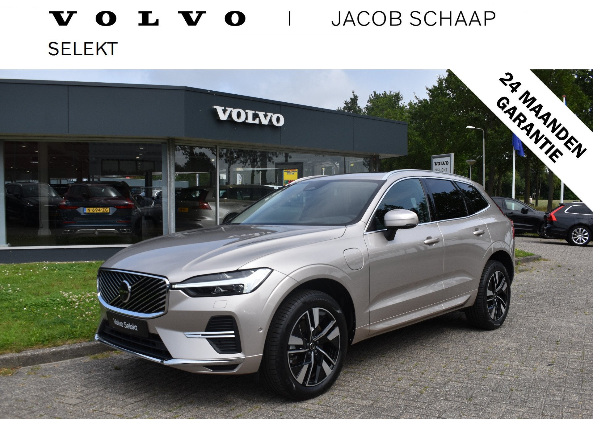 Volvo XC60 T6 AWD 350PK Automaat Plug-in Hybrid Plus Bright, Automaat, Gebruikt, Zwart, 4 cilinders