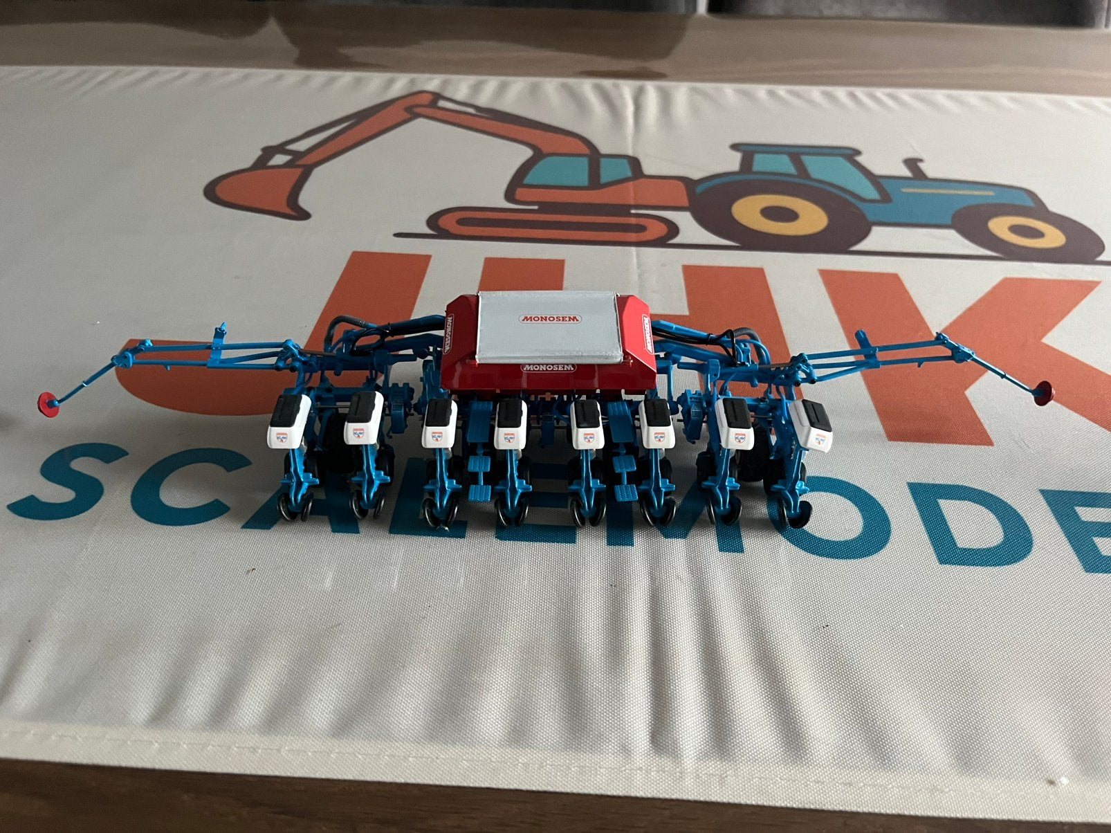 Monosem 8 rijige maiszaaimachine UH, Ophalen of Verzenden, Zo goed als nieuw, Tractor of Landbouw, Universal Hobbies