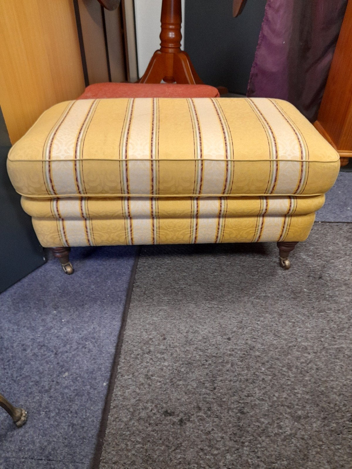 Engelse hocker in een nette staat 80 x 45 en 40 hoog, Ophalen of Verzenden, Zo goed als nieuw, Rechthoekig, 75 tot 100 cm