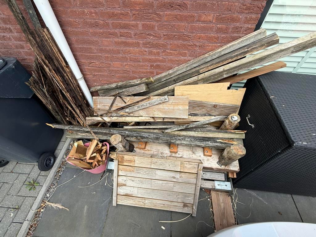 Gratis hout om te stoken, Tuin en Terras, Haardhout, Minder dan 3 m³, Ophalen, Overige houtsoorten