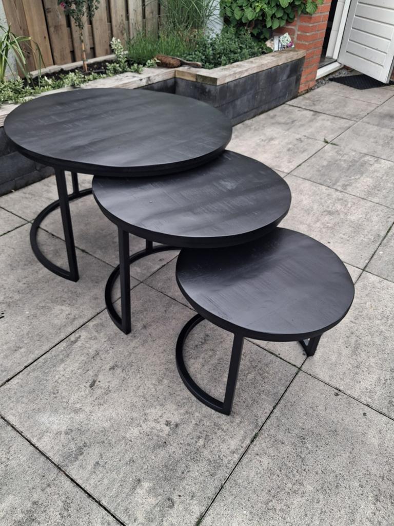 3 zwarte salontafels van mangohout merk Goossens.Ø76cm, Huis en Inrichting, Tafels | Salontafels, Ophalen, 50 tot 100 cm, Rond