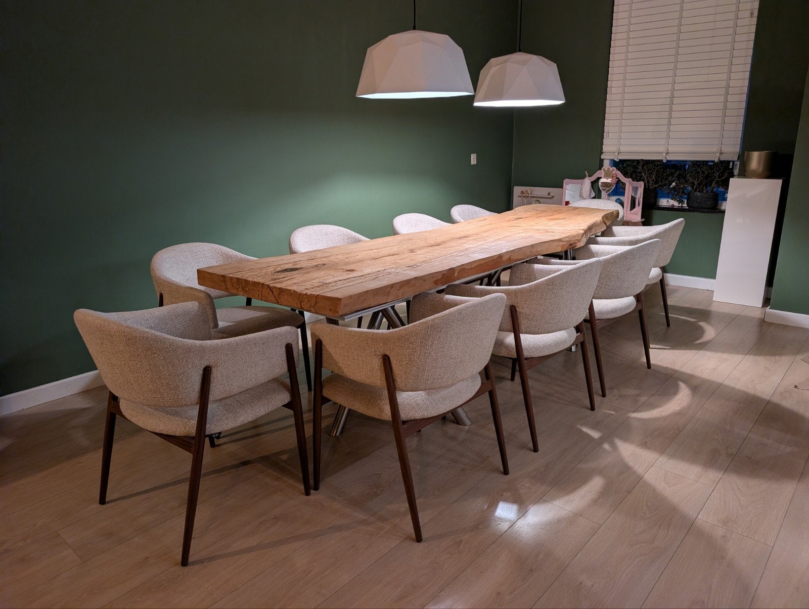 Boomstamtafel 3.20 m  met unieke rvs poten., Ophalen, Gebruikt, 200 cm of meer, 50 tot 100 cm