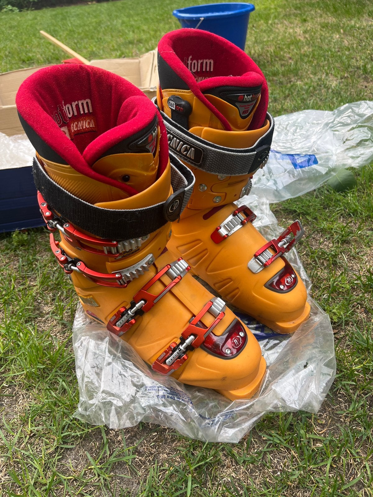 Tecnica Skischoenen - Hotform System maat 44, Sport en Fitness, Skiën en Langlaufen, Zo goed als nieuw, Schoenen, Skiën, Overige merken