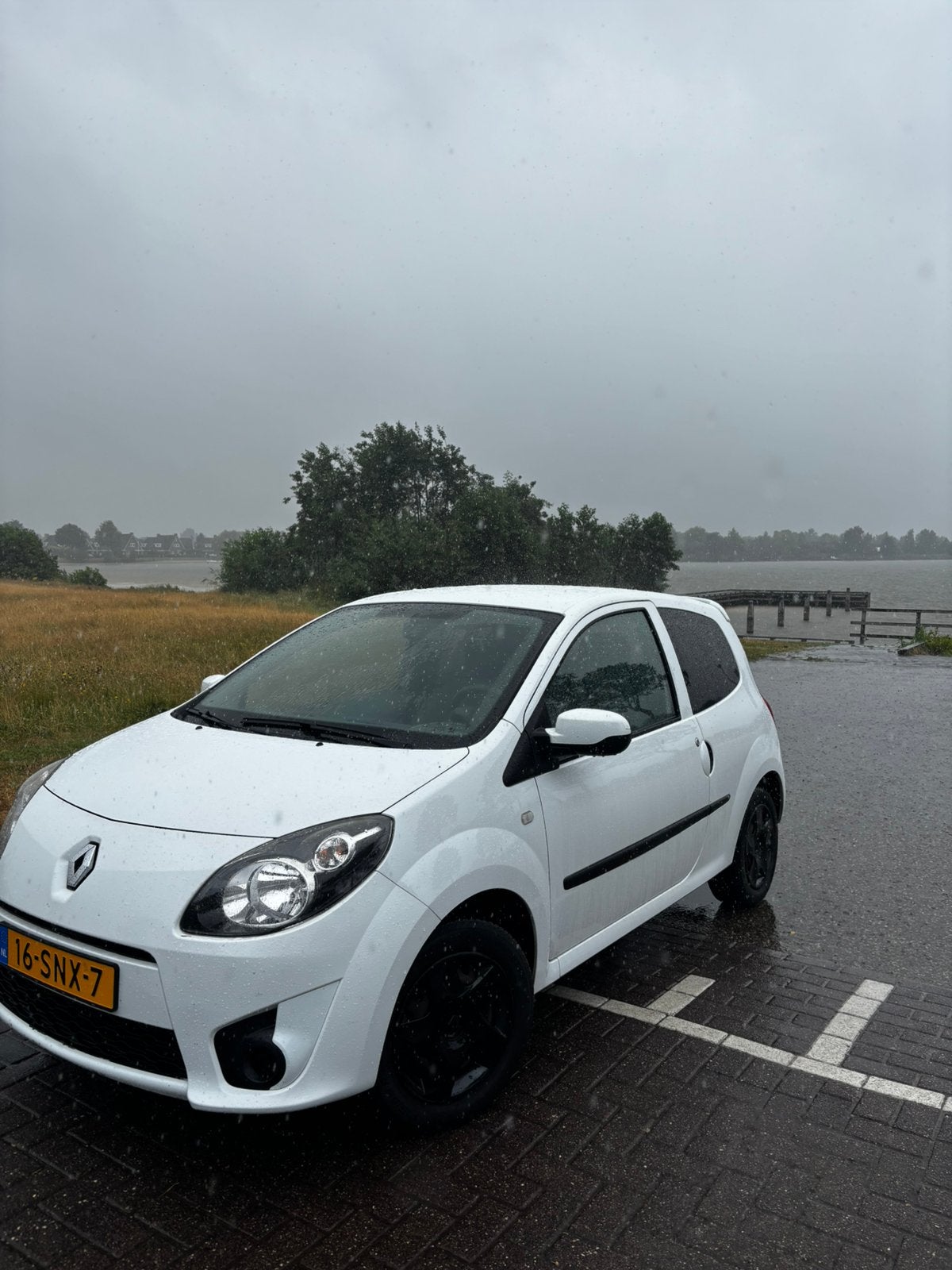 Renault Twingo 1.2 16V 2011 Wit, Auto's, 839 kg, Twingo, 74 pk, 4 cilinders