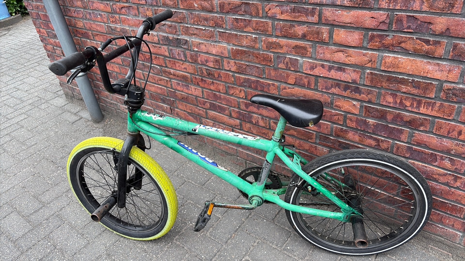Stunt fiets, Fietsen en Brommers, Fietsen | Crossfietsen en BMX, Ophalen of Verzenden, Zo goed als nieuw, Staal