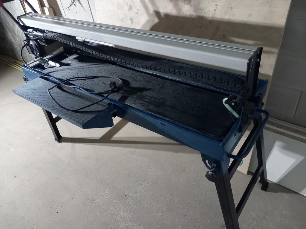 Tegelzaagmachine, Ophalen, 70 mm of meer, HBM, Zo goed als nieuw