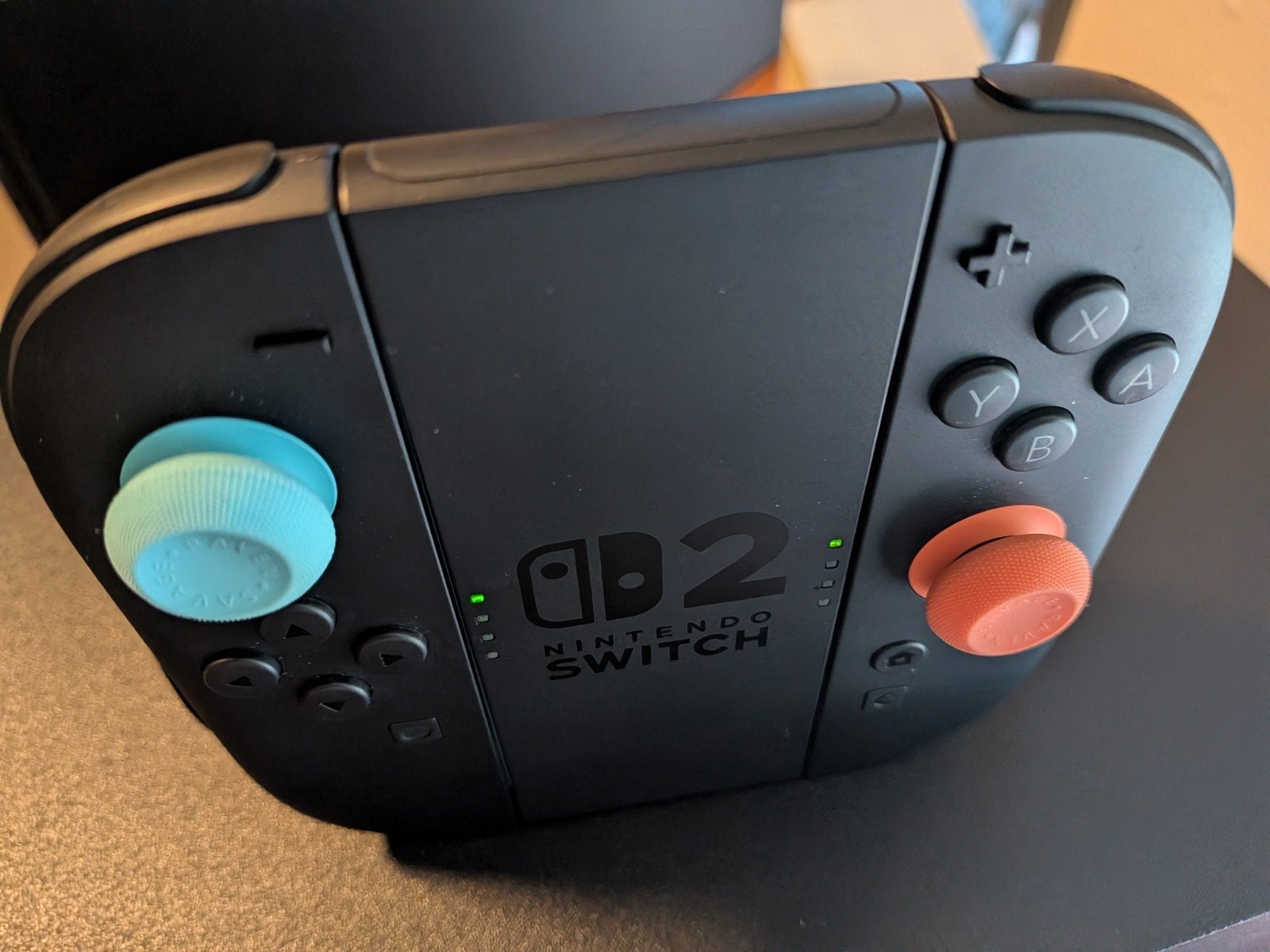 Nintendo Switch 2 Joycons + Grip, Ophalen, Overige controllers, Zo goed als nieuw, Draadloos