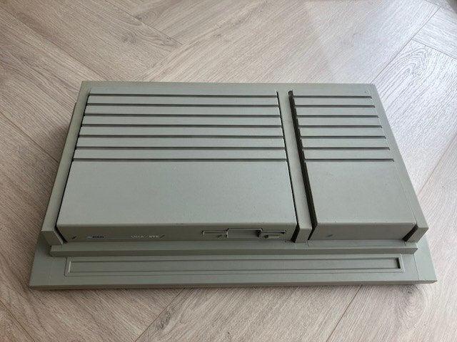 Atari Mega STE 4mb UK TOS, Computers en Software, Vintage Computers, Ophalen of Verzenden