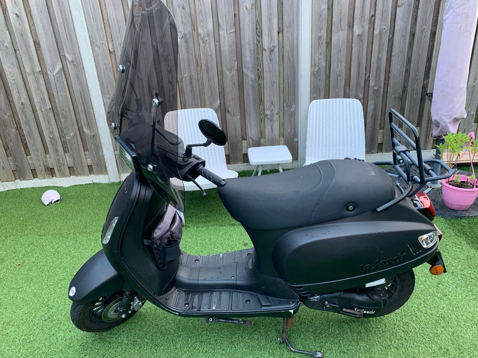 Zeer mooie en goedkopende La Souris Scooter met weinig km’s, Ophalen, Zo goed als nieuw, Benzine, Overige merken
