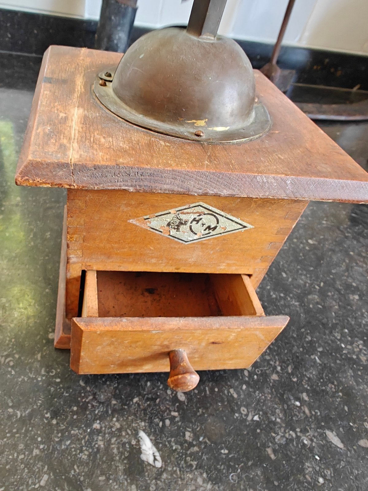 Prachtige antieke koffiemolen, gemaakt van hout, Ophalen of Verzenden