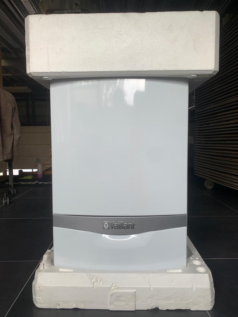 NIEUWE Vaillant ecoTEC plus VHR NL 20-24/5-5 HR Combiketel, Ophalen, 30 tot 80 cm, Hoog rendement (Hr), Cv-ketel of Combi-ketel
