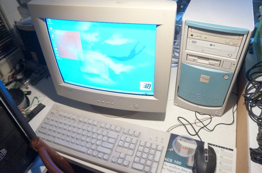 fujisu siemens pentium 4 systeem, Computers en Software, Ophalen of Verzenden