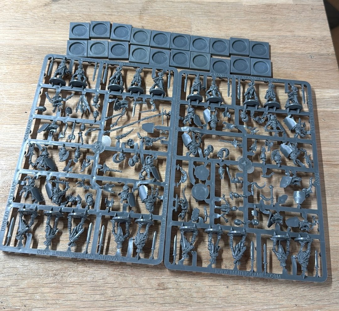 Mantic 20x Undead Revenants, Hobby en Vrije tijd, Ophalen of Verzenden, Zo goed als nieuw