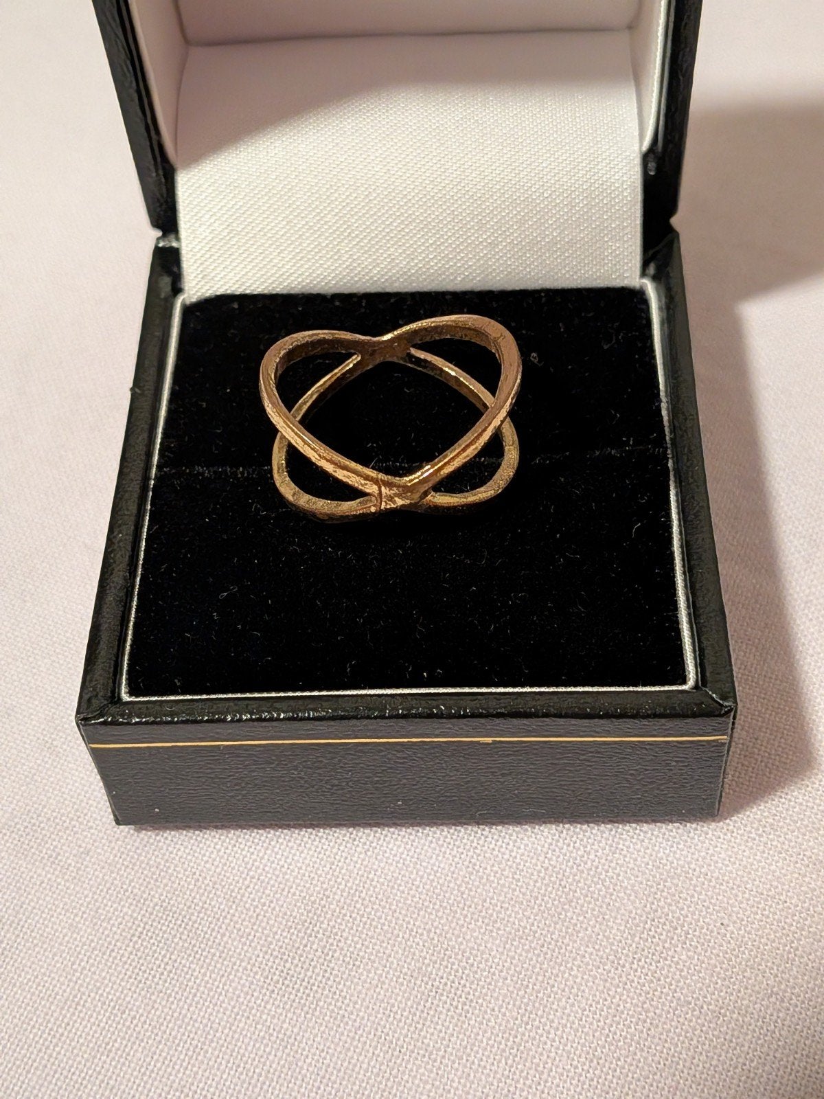 Ring - Uniek design, Sieraden, Tassen en Uiterlijk, Ringen, Overige materialen, Gebruikt, Ophalen of Verzenden, 17 tot 18